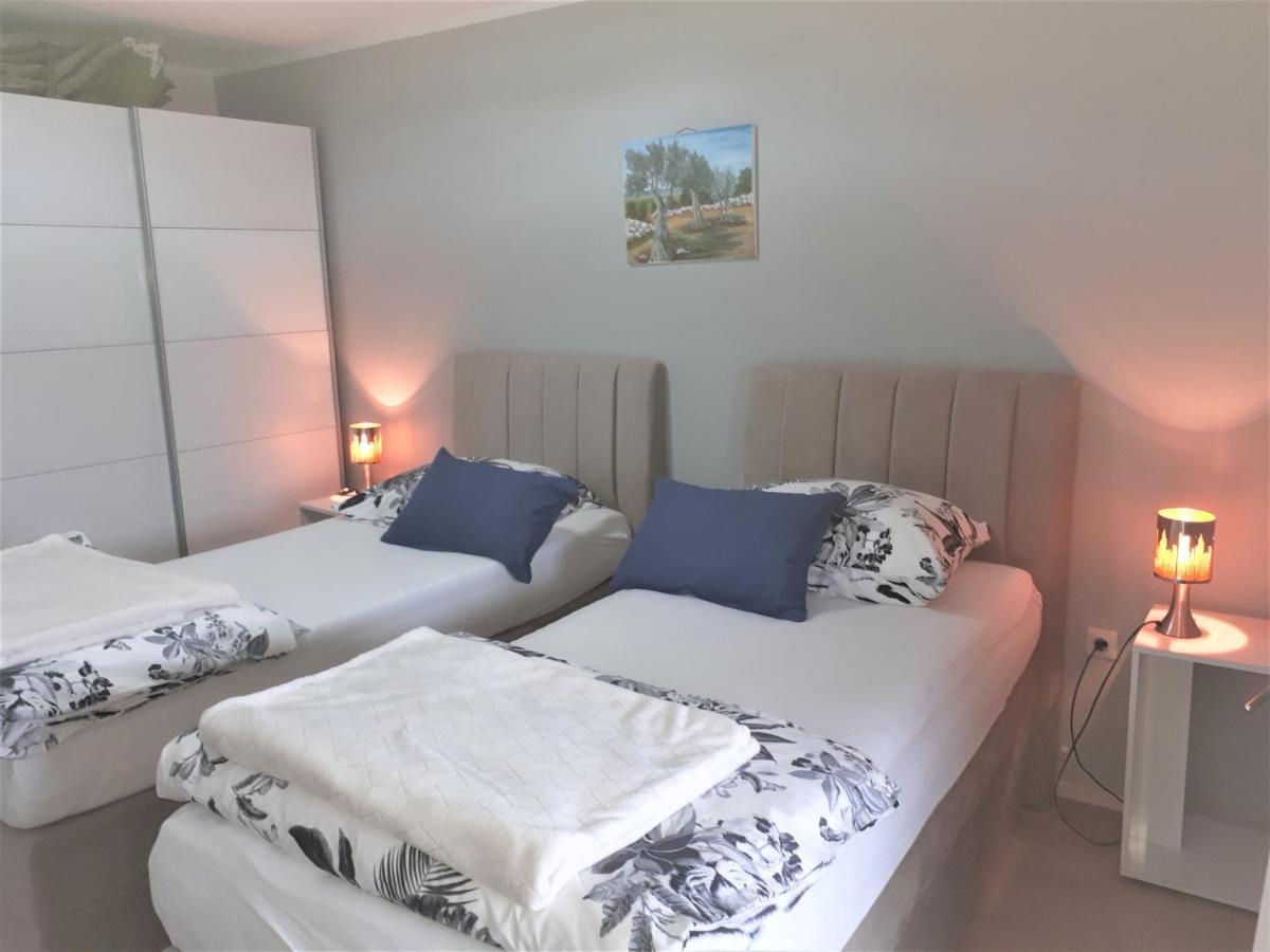 Apartment Lucija 科斯特雷纳 外观 照片